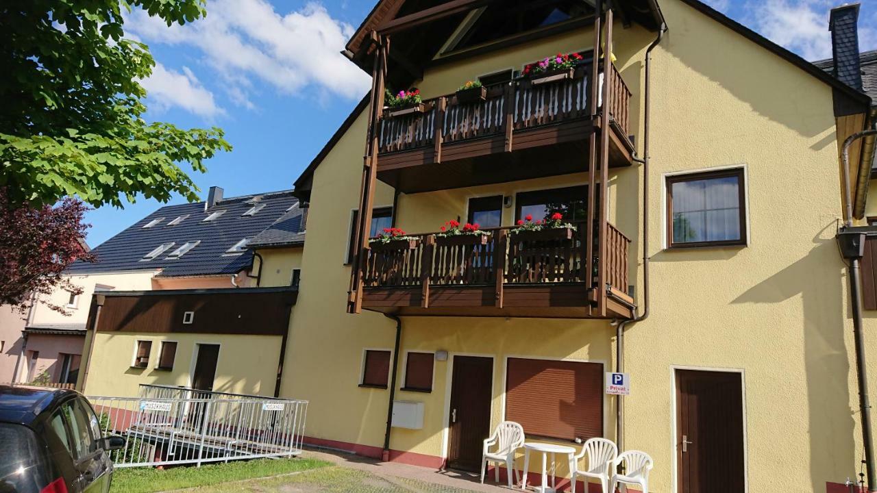 Ferienwohnung Korn Mit Tiefgarage Und Skiraum Oberwiesenthal Exterior foto